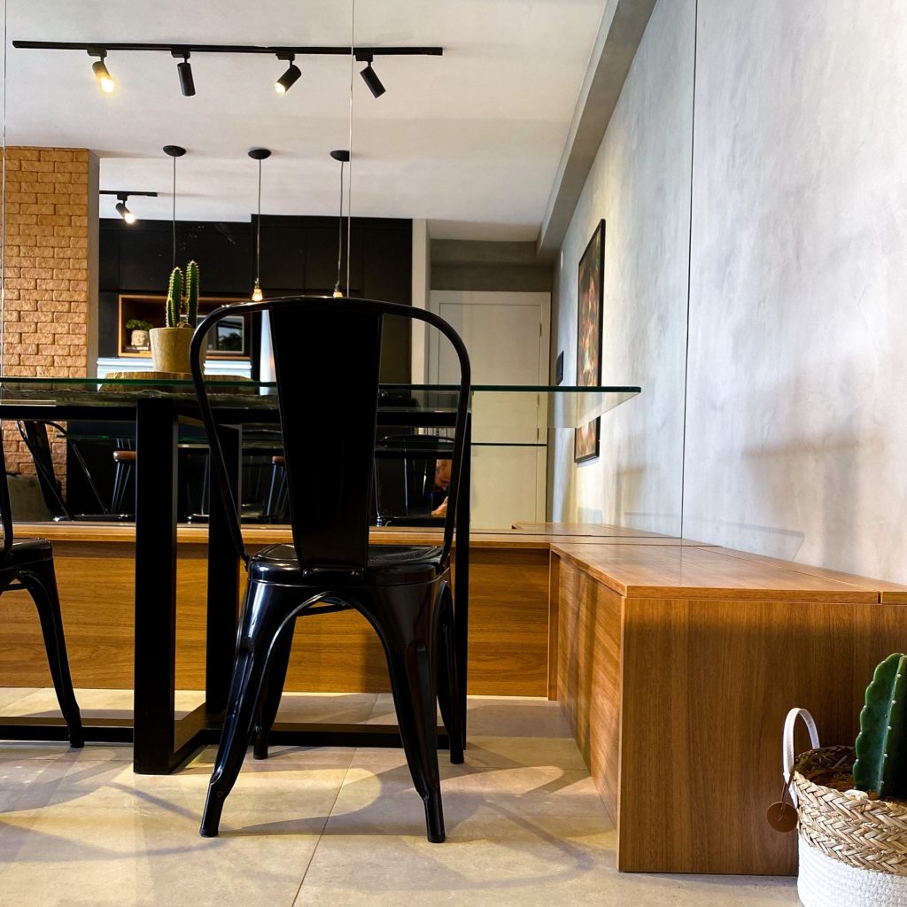 banco-alemao-madeira